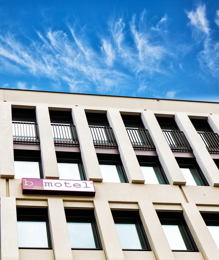 B_Smart Motel Ландкварт Екстер'єр фото
